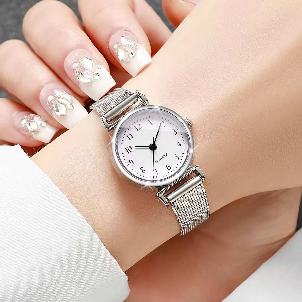 1/2 relojes de moda para mujer - Mesh Stainless Strap reseña y precio